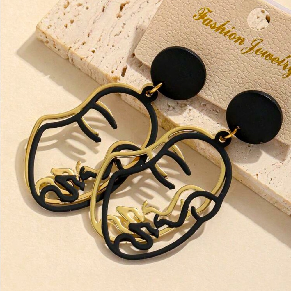 Black & Gold Modern Face Silhouette Earrings NEW 🏷️